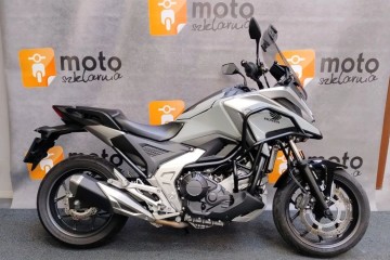 750X | zarejestrowany | LED, ABS, kontrola trakcji, tryby jazdy | RATY