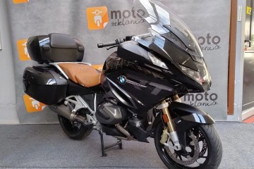 1250RT | Triple Black Option 719, radar, Akrapovic, 3 kufry | R1250RT
