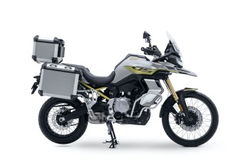 Voge DS 900X 3 x kufry | 2025 | OC/AC 3.8% QJ SRT 900, GS 900