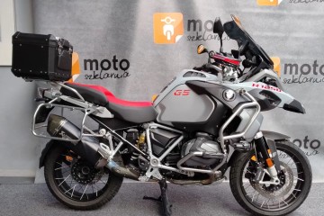 ABS, ESA, Akrapovic, quickshifter, kufer, tempomat, grzane manetki
