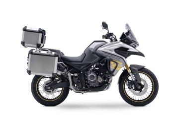 2026 ADV na kat. A2 (35 kW) | 3 x kufry, gmole, ABS, TCS, tryby, LED